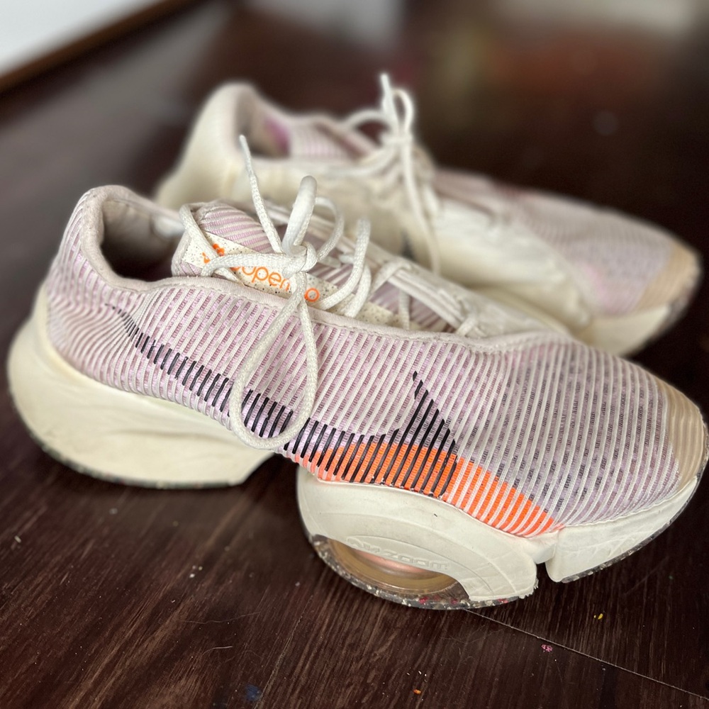 NIKE AIRZOOM SUPERREP 2 USED SIZE 7.5 CREAM/ WHITE PURPLE ORANGE